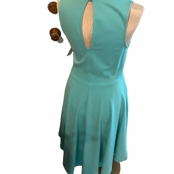 Medium Aura dress  - Picture 3 of 7